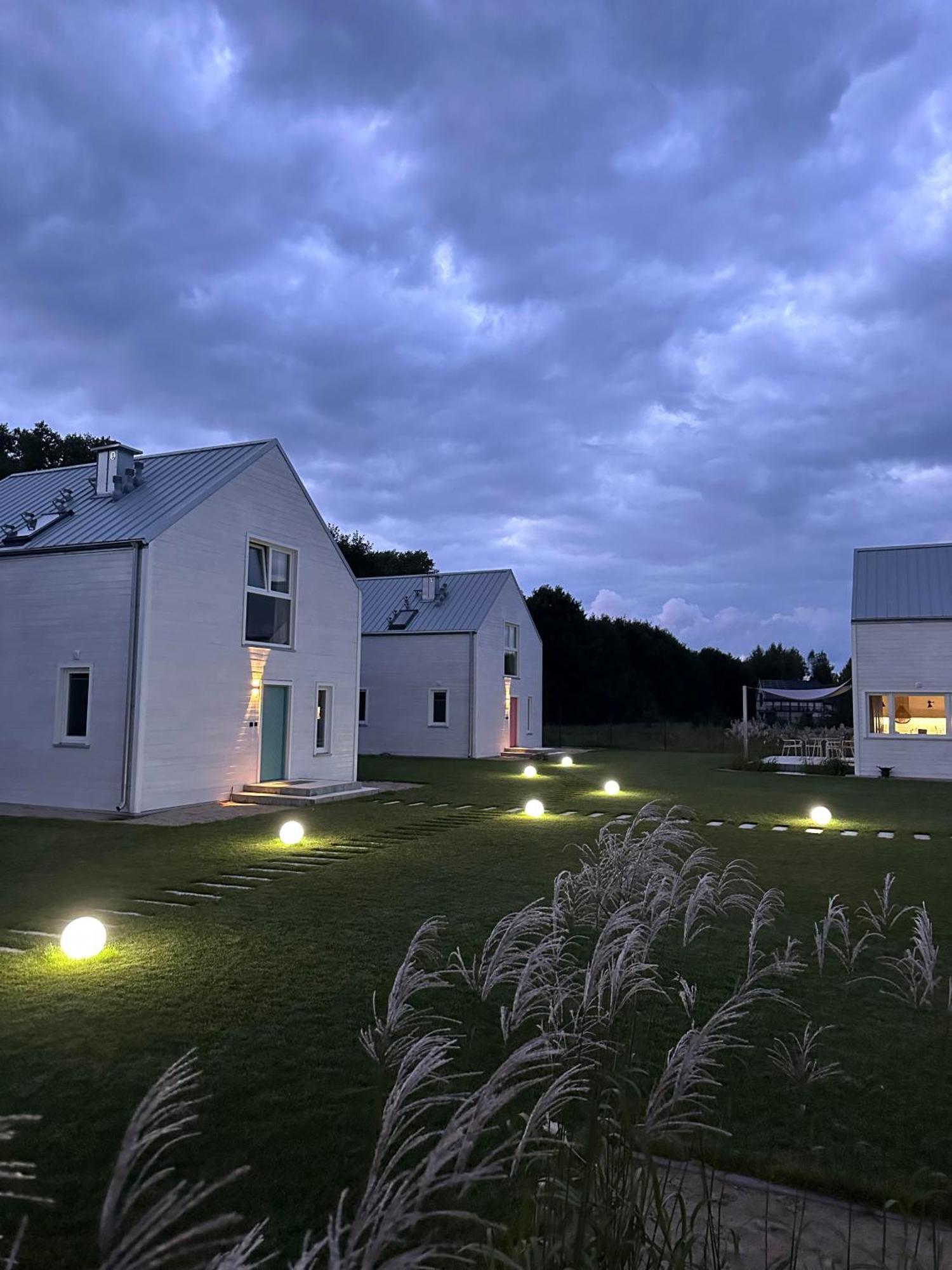 Morze2 - Domy Caloroczne Nad Morzem Lubiatowo  Exterior foto